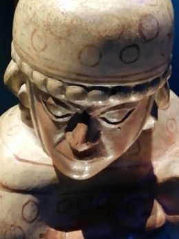 frédéric tison,photographie,culture mochica,musicien jouant du tambour