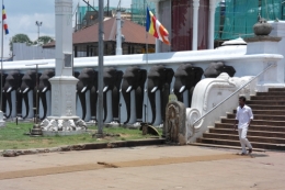 9. Ruvenvelisaya 3.jpg