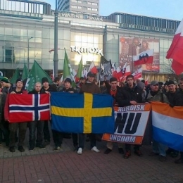 Varsocie Marche de l'Indépendance 2012.jpg