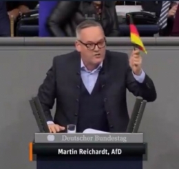 AfD 1.jpg