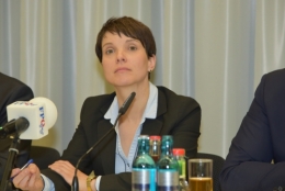 Petry 1.jpg