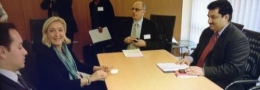 Marine Le Pen et ministre Pakistanais..jpg