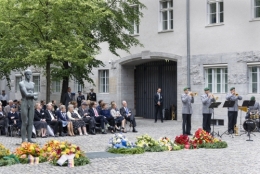 AfD 2.jpeg