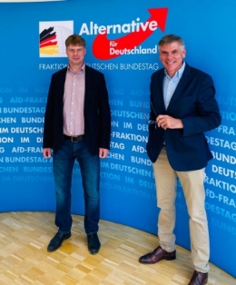 AfD 1.jpg