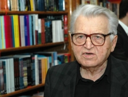 Dobrica Ćosić.jpg