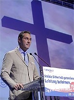 strache2-4_small.jpg