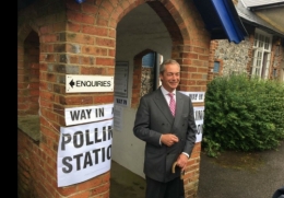 Farage 1.jpg