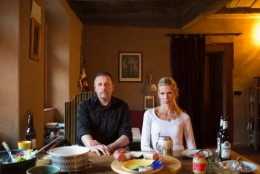 Götz Kubitschek et sa femme Ellen Kositza à Schnellroda.jpeg