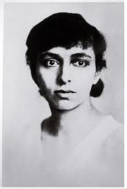 gertrud kolmar,"premier espace",l'étrangère,ville,langue,corps