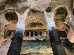 Eglise rupestre Saint-Jean.jpg