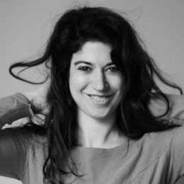 julia-300x300.jpg