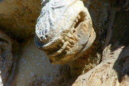 art roman en périgord, modillon, chapiteau