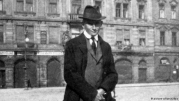 016898305_30300.jpg