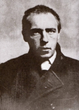 Khlebnikov-740x1024.jpg