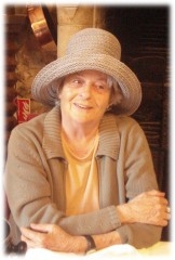 Louise%20au%20chapeau.jpeg