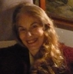 Marie Étienne, Haute lice, jeu des sons, allusions, Lewis Carroll, 