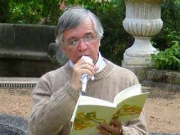 James Sacré, Donne-moi ton enfance, vieille femme, souvenir, mère