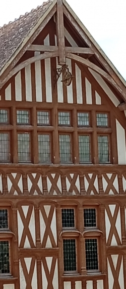 maison pan de bois quartier St Jean