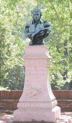 5 statue.jpg