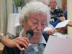 Lectures de poèmes écrits par des résidents