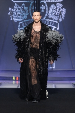 on aura tout vu couture collection2025 out of this