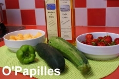 fraise-concombre-poivron-courgette-salade01.jpg