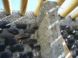 earthship_1-.jpg
