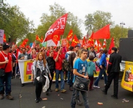 manifestation austérité,paris,front de gauche,pcf,jc,pierre laurent