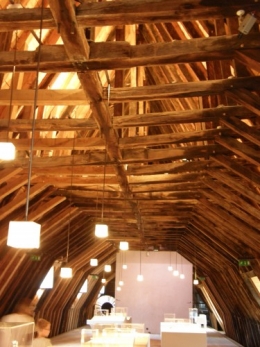 Charpente Musée du temps Besançon.JPG