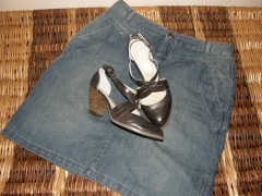 Chaussures et jupe.JPG