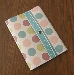 Cathy P'tits cartons de Lola.JPG