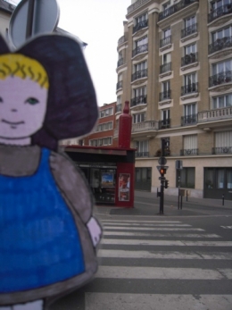 Chez Sophie Lucele et la grosse bouteille (3).jpeg