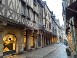 9_Dijon les rues (1).jpg