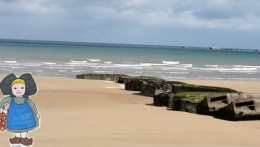 ARROMANCHE.4.jpg