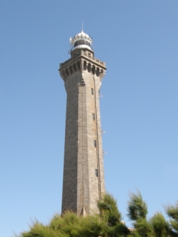 #31 Dans la bonne direction Phare d'Eckmühl 2013.JPG