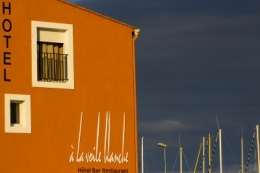 LES VOILES BLANCHES.jpg