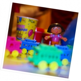 DORA ET TRAINblog.jpg