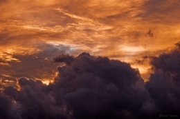 NUAGES DE FOLIE.jpg