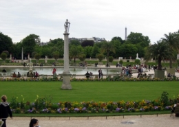 11-06-19 Concert Lux_5973 red.jpg