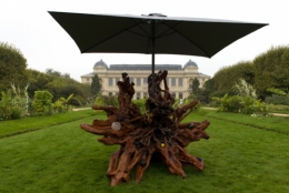 Haegue Yang - Seat of Grandeur at Villeperdue, 2015 red.jpg