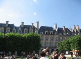 11-04-19 Pl des Vosges12.jpg