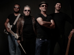 Salah Khaïli, Out of the blues