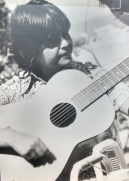 7 heures du matin, amazon, boutique, chanteuse, jacqueline taieb, je chante si on me donne du chocolat, livre, michel fugain, musique, mémoires, sixties, souvenirs, yves montand, jeane manson, maurane, dana dawson