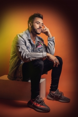 jovan, clip, tout en haut, musique, clip, officiel, pop, concert, ag group, guard, t'aimer, chanson, pop, dance, 47 ter, cephaz, radio