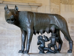 1200px-Capitoline_she-wolf_Musei_Capitolini_MC1181.jpg