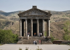 Garni.JPG