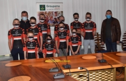 Remise de maillots GROUPAMA