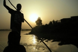 pirogue-fleuve-niger.jpg