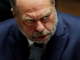 main-qimg-e5f399862cf9205af8e949e5640c9c27-lq.jpg