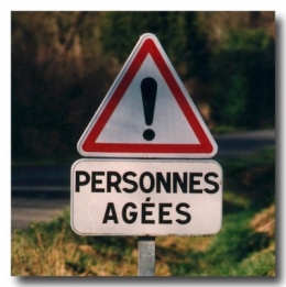attention-aux-vieux.jpg